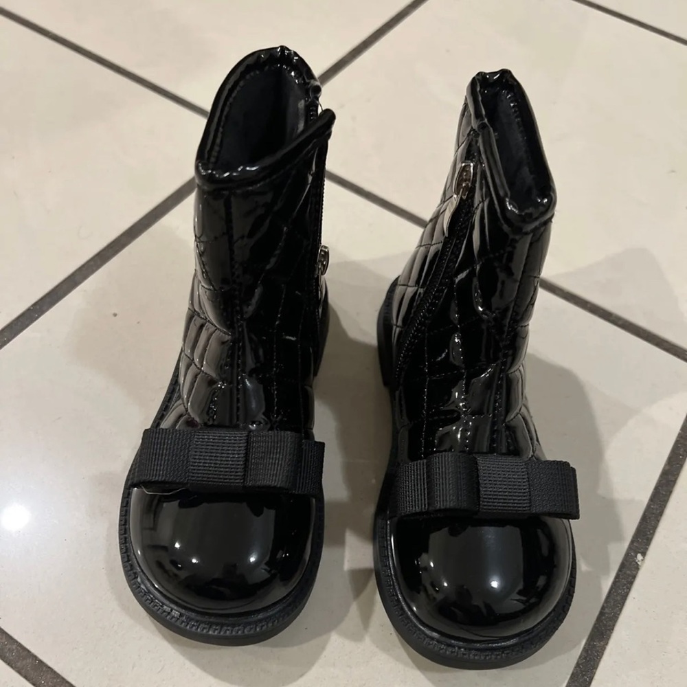 Kids Flat Boots Black Size 29 (17.5cm)